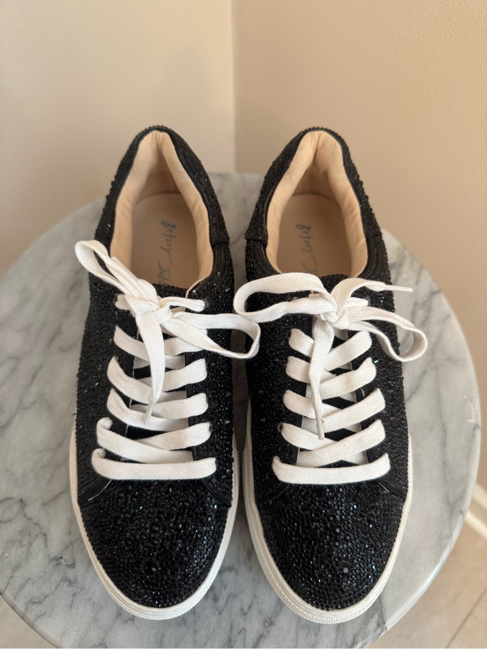 Betsey Johnson Sidny Sneakers Women’s Size 8.5 Black Rhinestone Platform Shoes - Picture 6 of 9